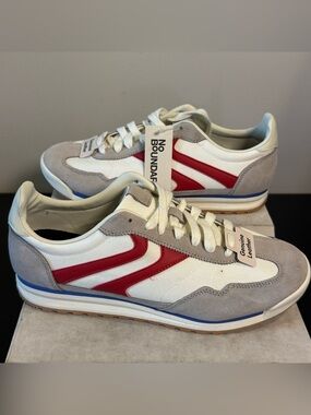 No Boundaries Men's White, Gray & Red Retro Runner Sneakers size 10, NWT